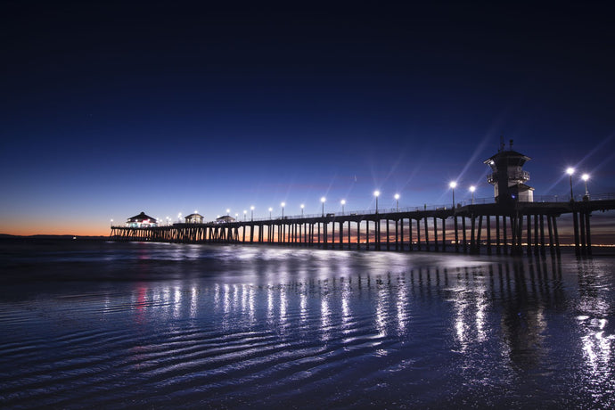 Pier in the Pacific Ocean, Huntington Beach Pier, Huntington Beach, California, USA