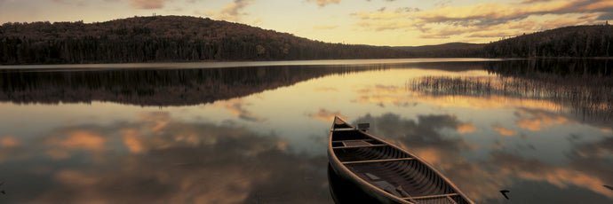 Water And Boat, Maine, New Hampshire Border, USA