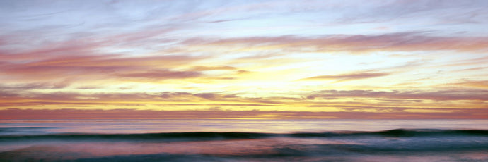 Scenic view of sunset over the Pacific Ocean, La Jolla, San Diego, San Diego County, California, USA