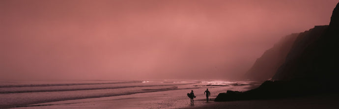 USA, California, surfers