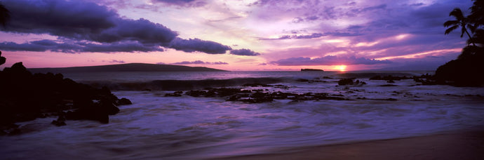 Maui Coast at sunset, Makena, Maui, Hawaii, USA